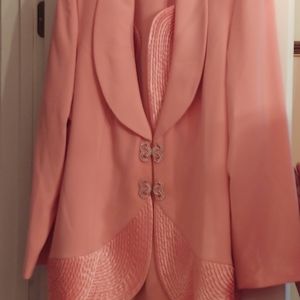 Women's size 24 3 pc skirt suits